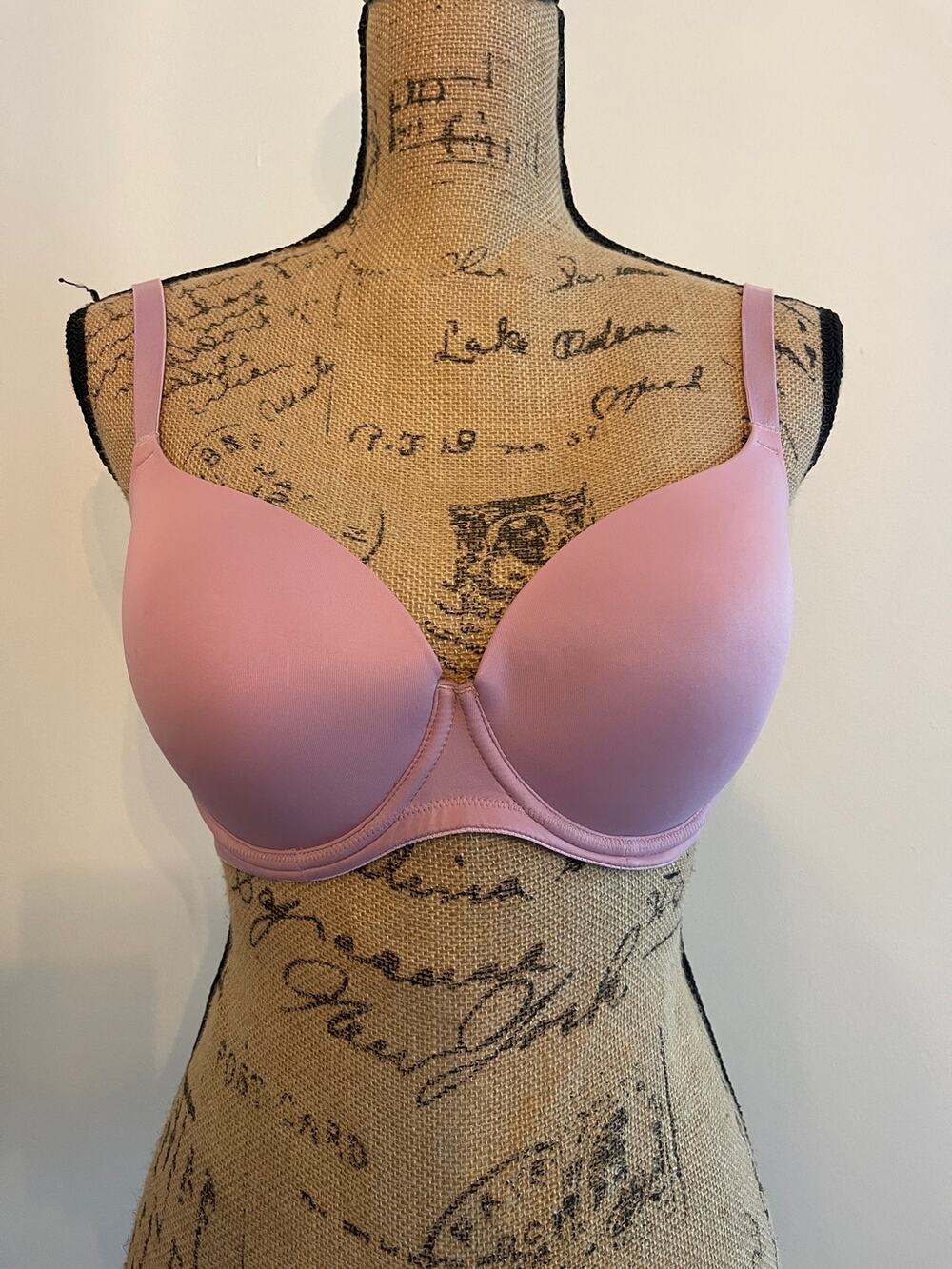 Victoria’s Secret Wear Everywhere Bra Pink Lightly Lined Size 34DD